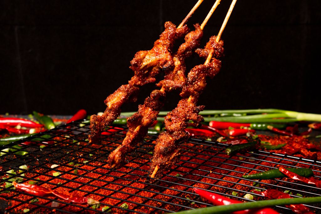 烧烤新手变内行：学会选食材、看火候、搭配更美味(图1)