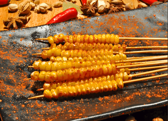 夜宵的完美选择：夕阳夜排档的招牌烧烤推荐(图3)